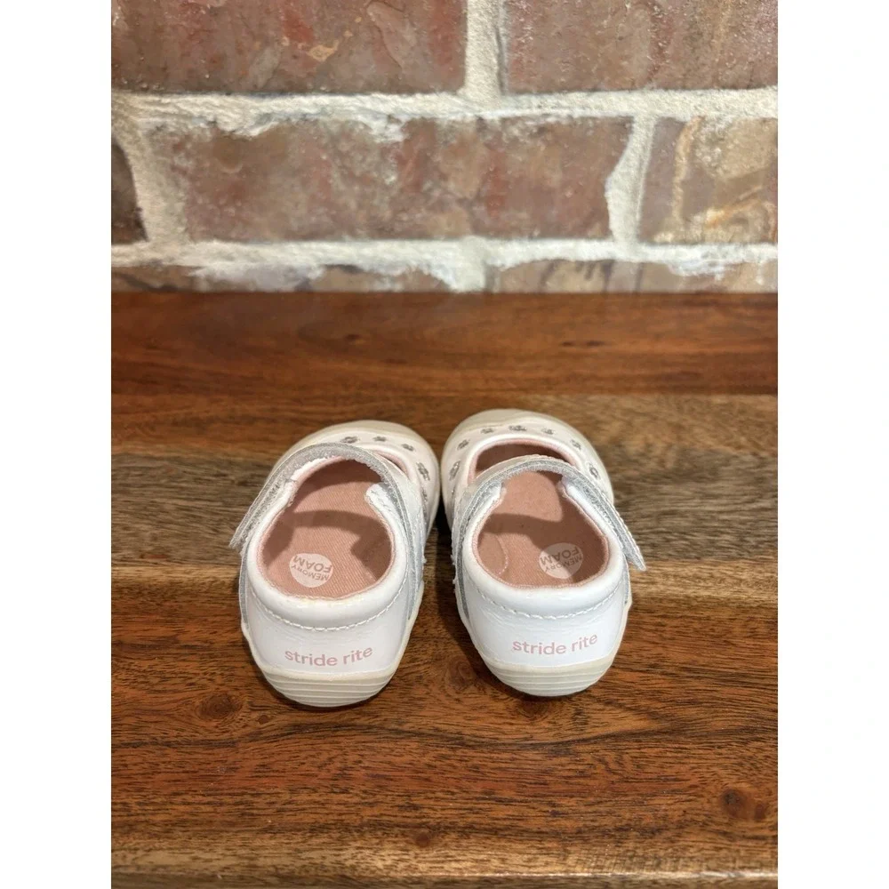 Stride Rite Mira Infant Size 2M Girls White Leather Floral Shoes Mary Jane